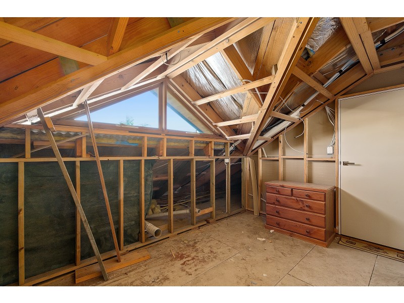 39 Winifred Avenue, Glandore SA 5037