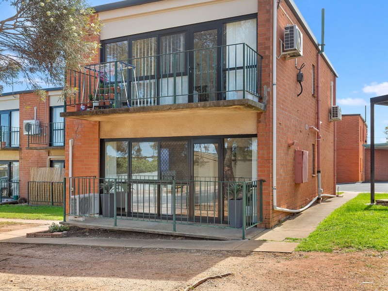 10/4 Shepherds Hill Road, Bedford Park SA 5042