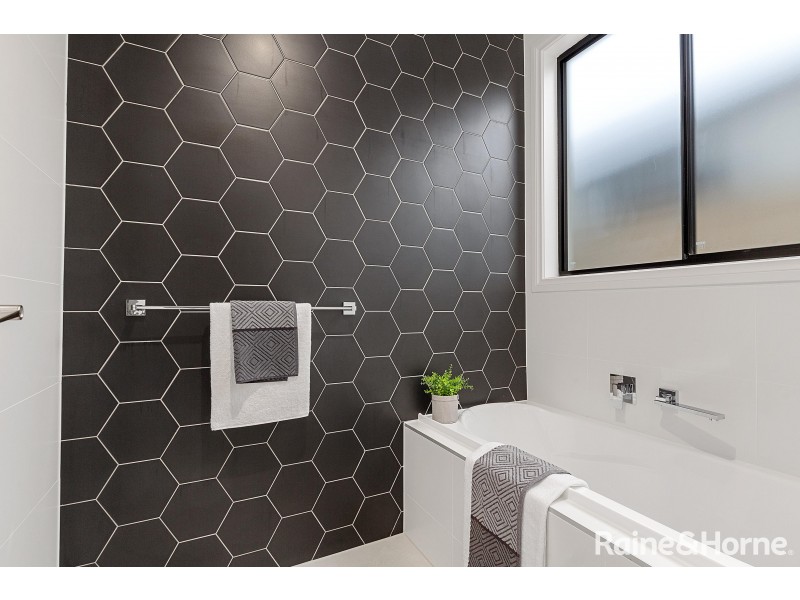 34 Barmera Avenue, Hope Valley SA 5090