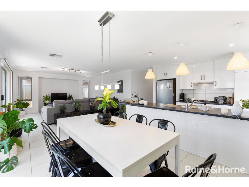 12 Apollo Street, Woodcroft SA 5162
