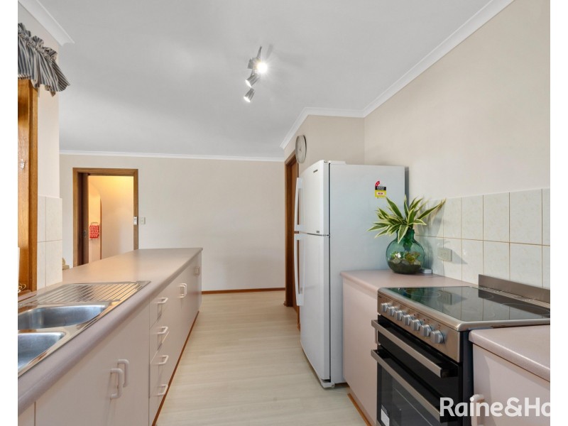 47 Investigator Drive, Woodcroft SA 5162