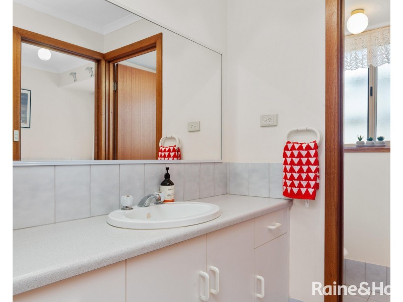 47 Investigator Drive, Woodcroft SA 5162