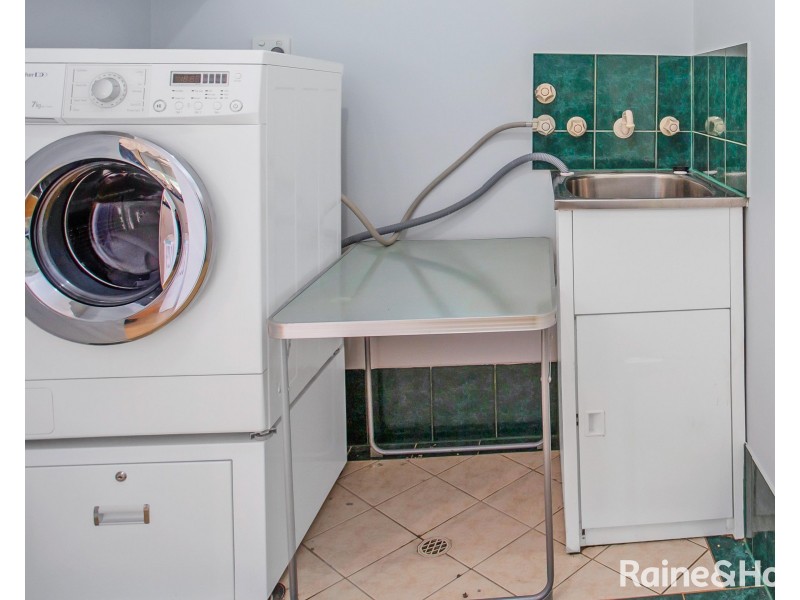 R12/4 Madsen Street, Hindmarsh Island SA 5214