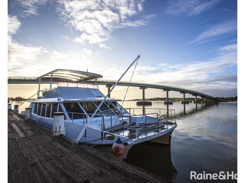 R12/4 Madsen Street, Hindmarsh Island SA 5214