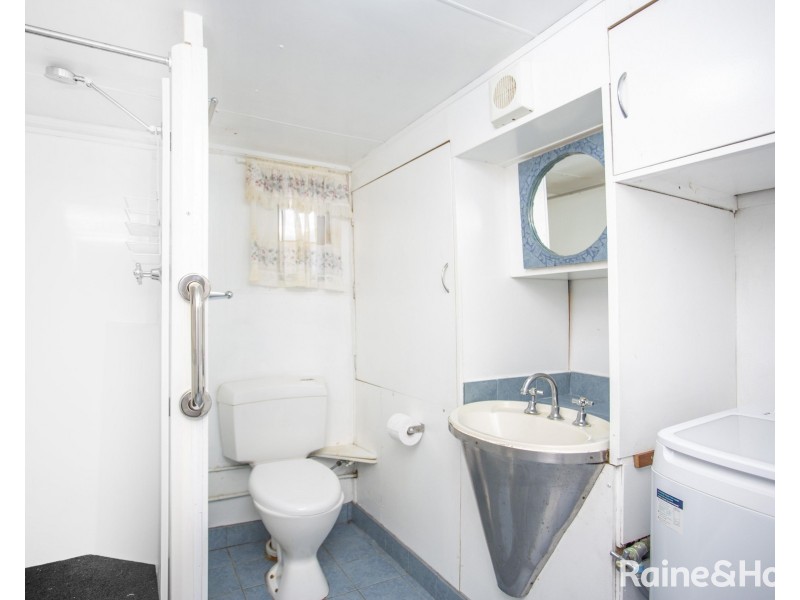 E1/4 Madsen Street, Hindmarsh Island SA 5214