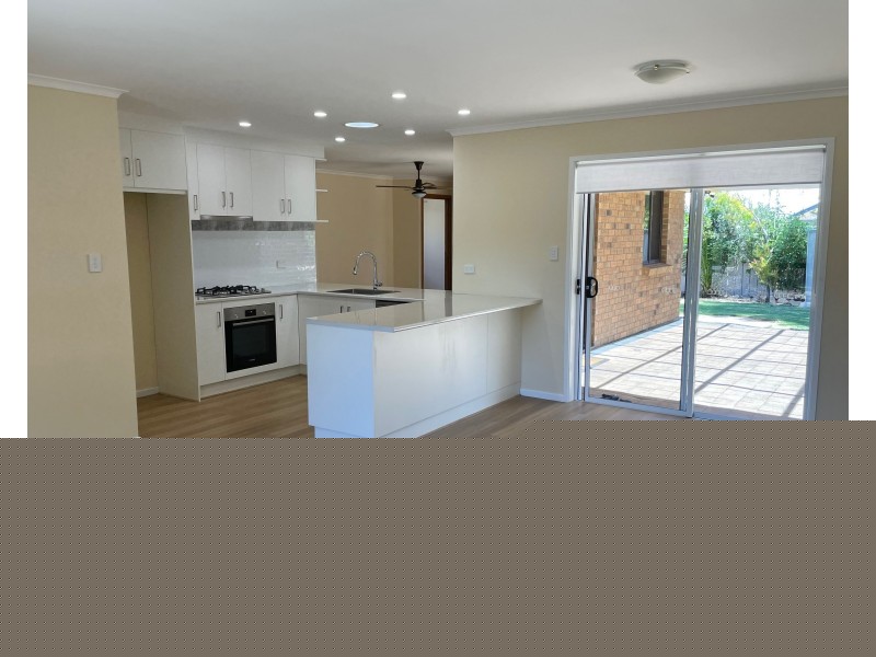 4 Pitcairn Circuit, Seaford Rise SA 5169