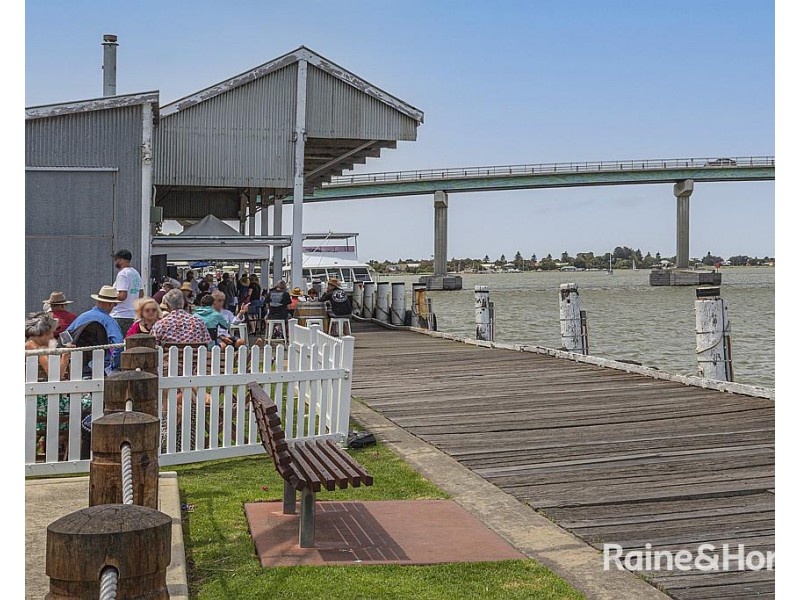 L3/4 Madsen Street, Hindmarsh Island SA 5214