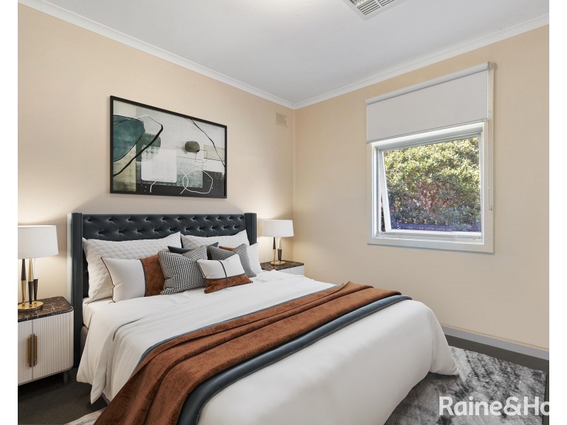 16 Andrew Street, Christie Downs SA 5164