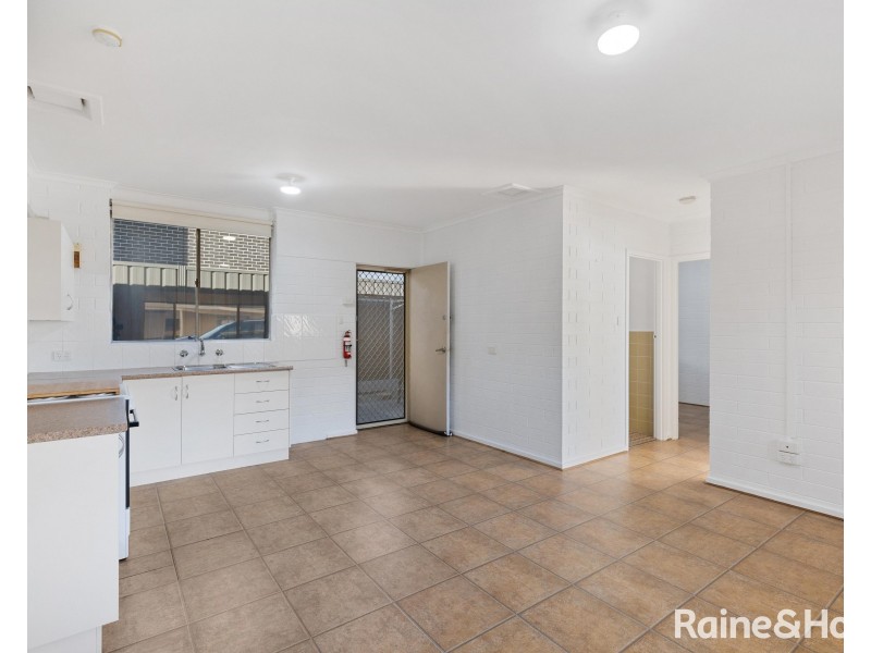 1/54 Seaview Road, West Beach SA 5024
