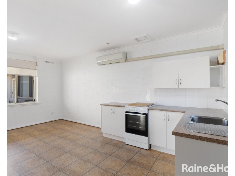 1/54 Seaview Road, West Beach SA 5024