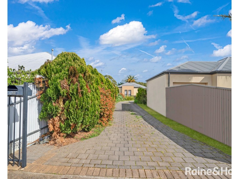 19b Beaumont Street, Clovelly Park SA 5042