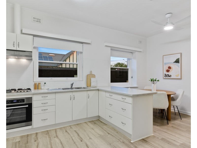 476 Cross Road, Glandore SA 5037