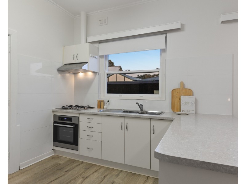 476 Cross Road, Glandore SA 5037