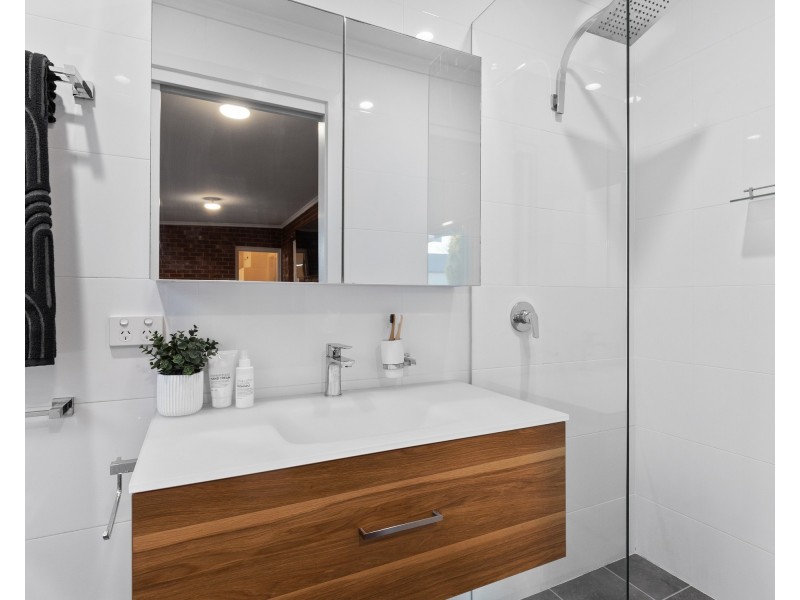 476 Cross Road, Glandore SA 5037