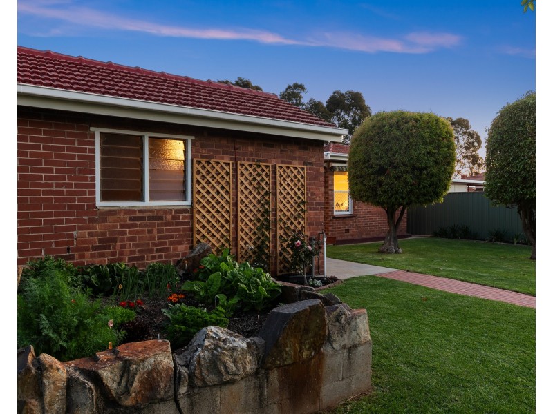 476 Cross Road, Glandore SA 5037