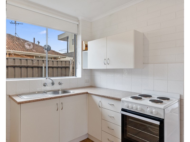 2/54 Seaview Rd, West Beach SA 5024