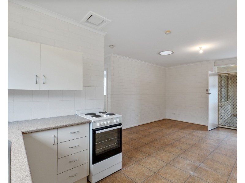 2/54 Seaview Rd, West Beach SA 5024