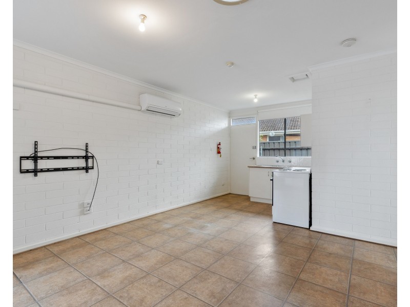 2/54 Seaview Rd, West Beach SA 5024
