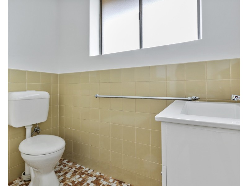2/54 Seaview Rd, West Beach SA 5024