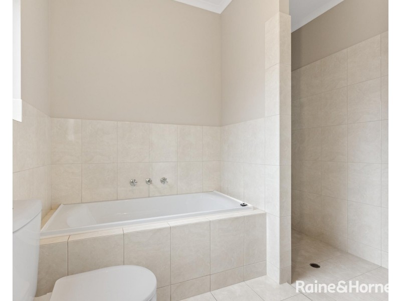 16 Allchurch Ave, North Plympton SA 5037