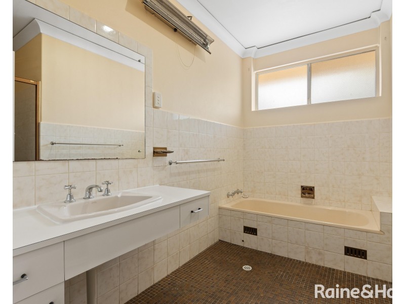 14 Offler Avenue, Bellevue Heights SA 5050
