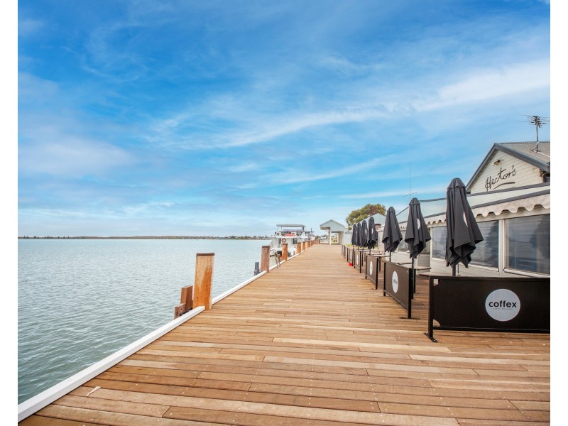 Cabin 39/4 Madsen Street, Hindmarsh Island SA 5214