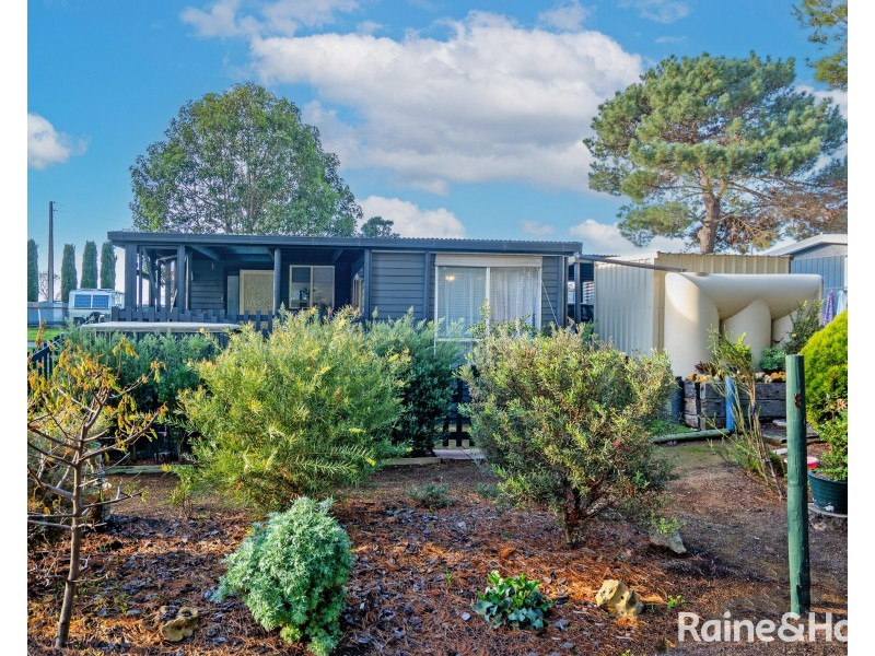 Cabin 30/4 Madsen St, Hindmarsh Island SA 5214