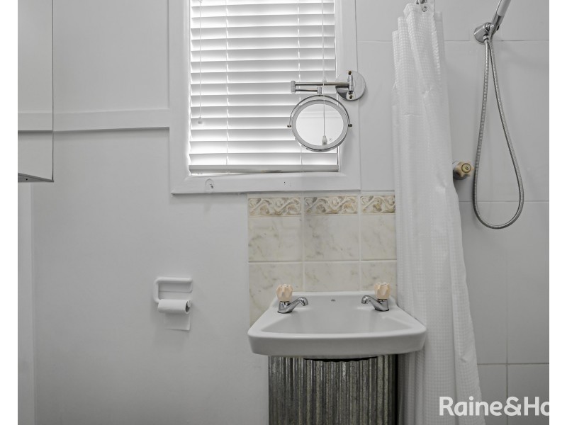 Cabin 30/4 Madsen St, Hindmarsh Island SA 5214