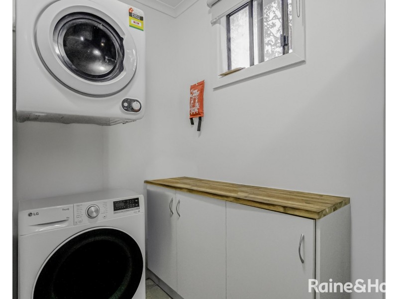 Cabin 30/4 Madsen St, Hindmarsh Island SA 5214