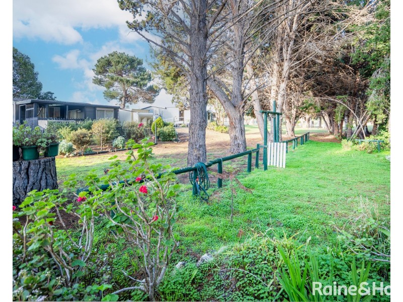 Cabin 30/4 Madsen St, Hindmarsh Island SA 5214