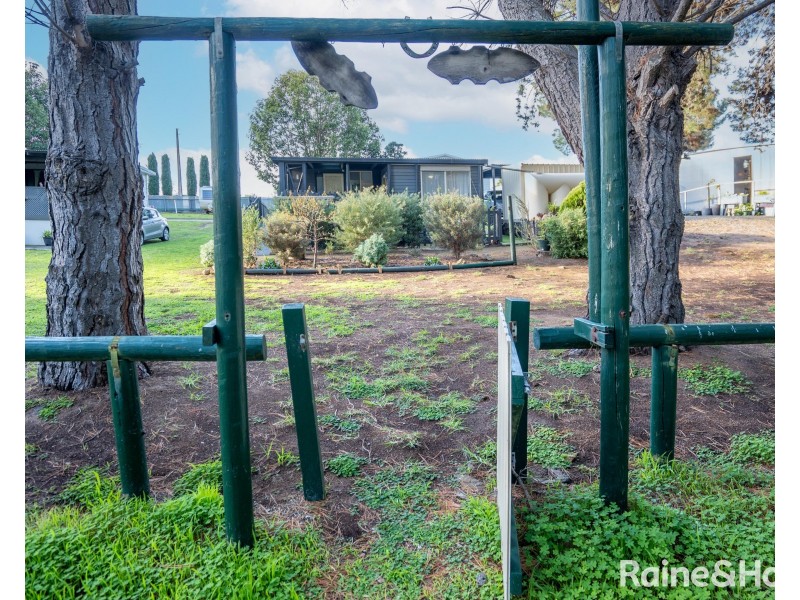 Cabin 30/4 Madsen St, Hindmarsh Island SA 5214
