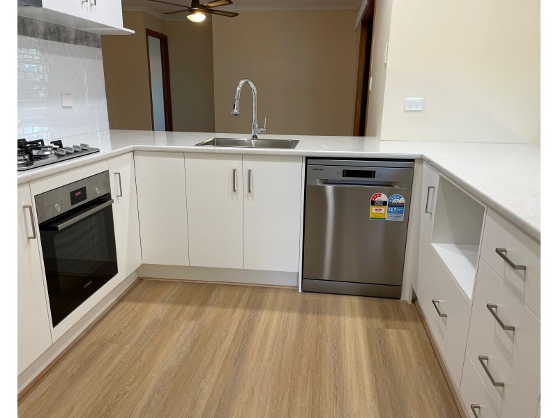 4 Pitcairn Circuit, Seaford Rise SA 5169