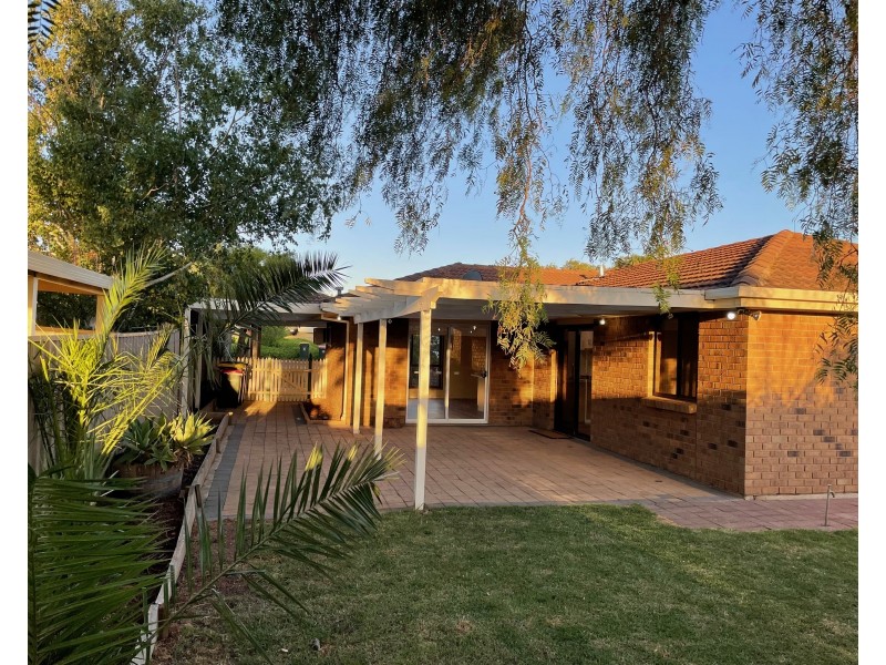 4 Pitcairn Circuit, Seaford Rise SA 5169