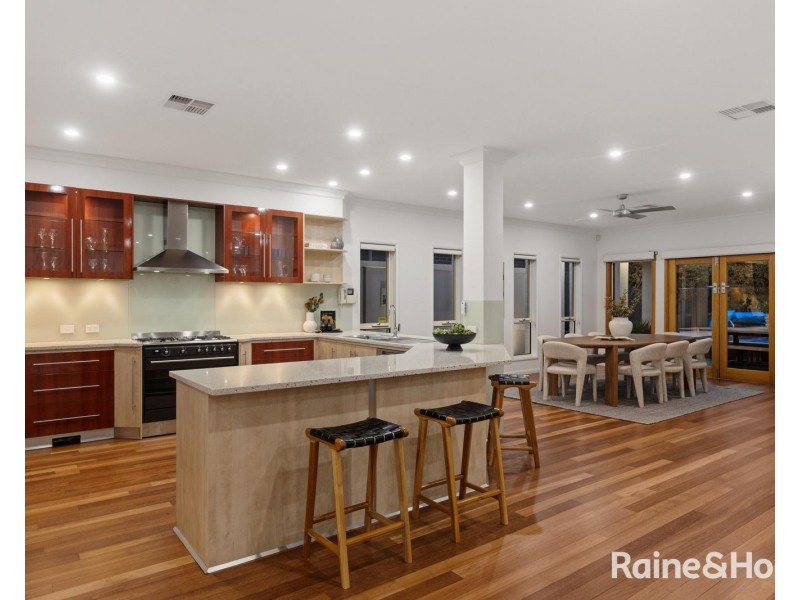 12 Amherst Ave, Trinity Gardens SA 5068