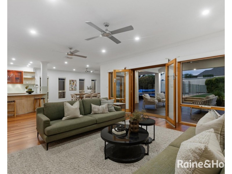 12 Amherst Ave, Trinity Gardens SA 5068
