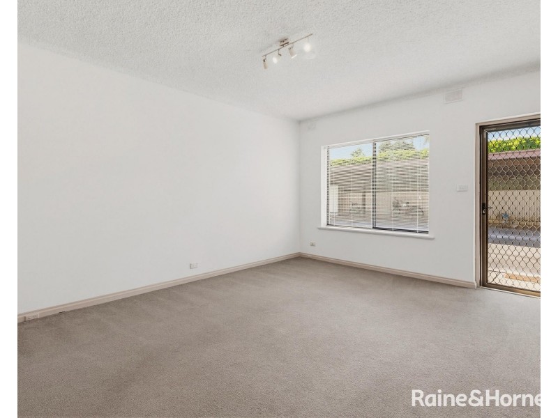 3/64 Forest Avenue, Black Forest SA 5035