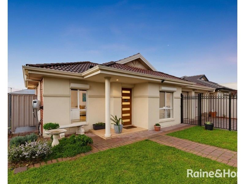 27 Selkirk Avenue, Seaton SA 5023