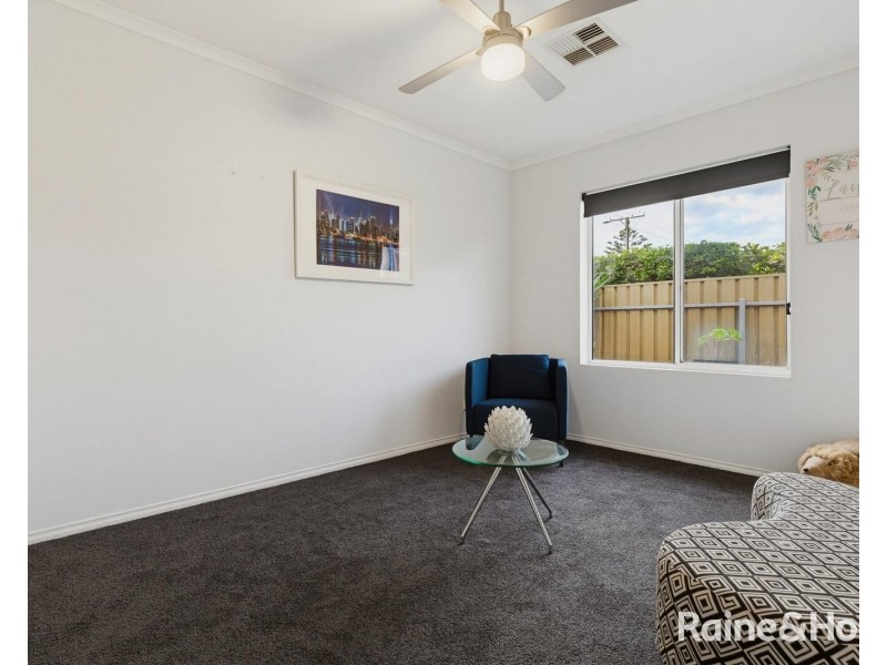 27 Selkirk Avenue, Seaton SA 5023