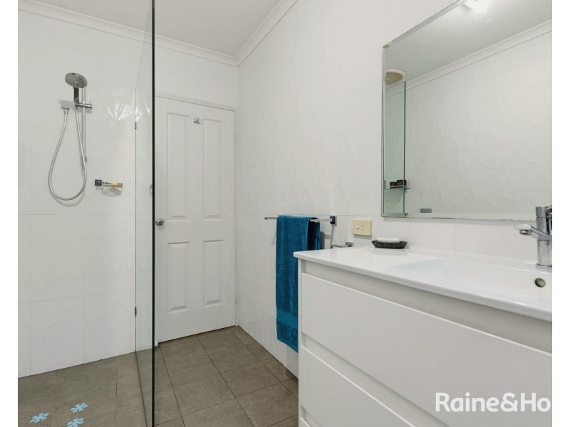 27 Selkirk Avenue, Seaton SA 5023