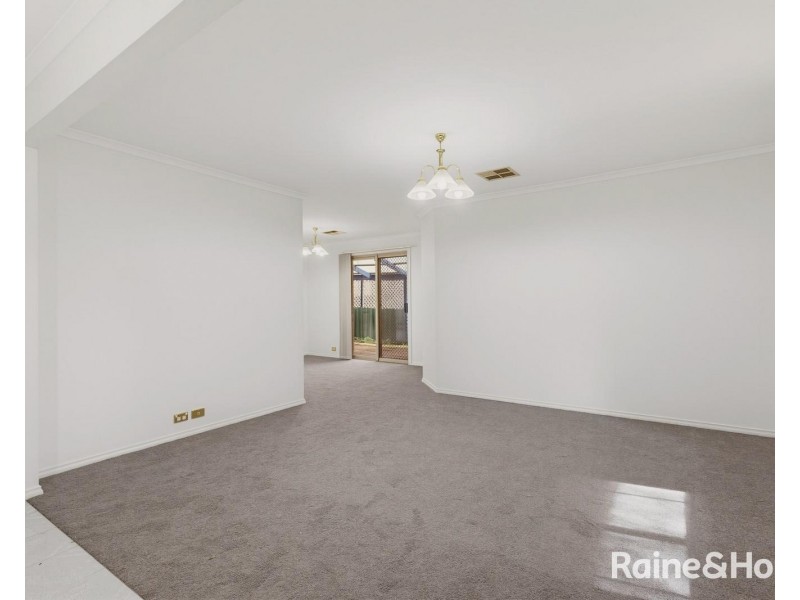 11 Flinders Road, Hillcrest SA 5086