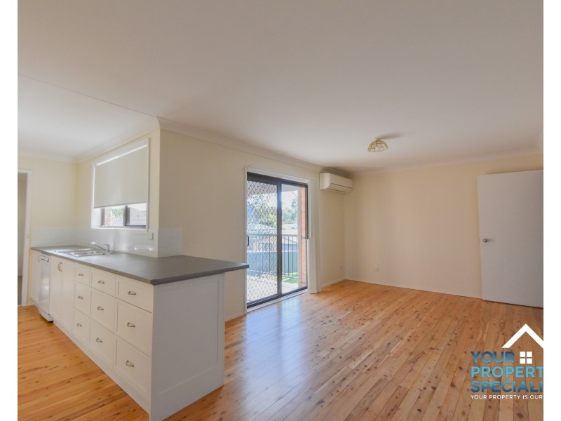 16 Griffiths Avenue, Camden South NSW 2570