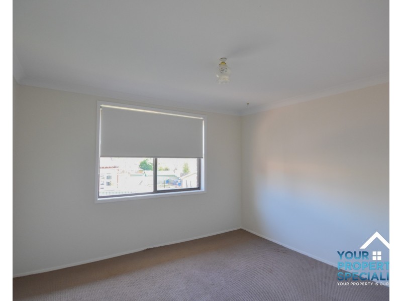 16 Griffiths Avenue, Camden South NSW 2570