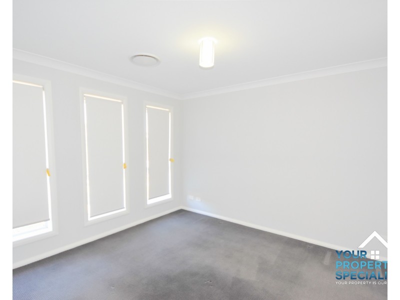 49 Easton Avenue, Spring Farm NSW 2570