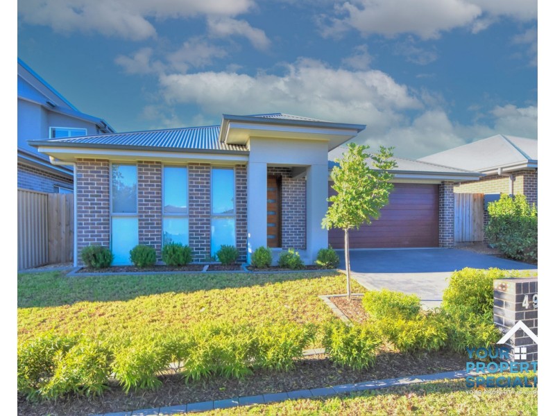 49 Easton Avenue, Spring Farm NSW 2570