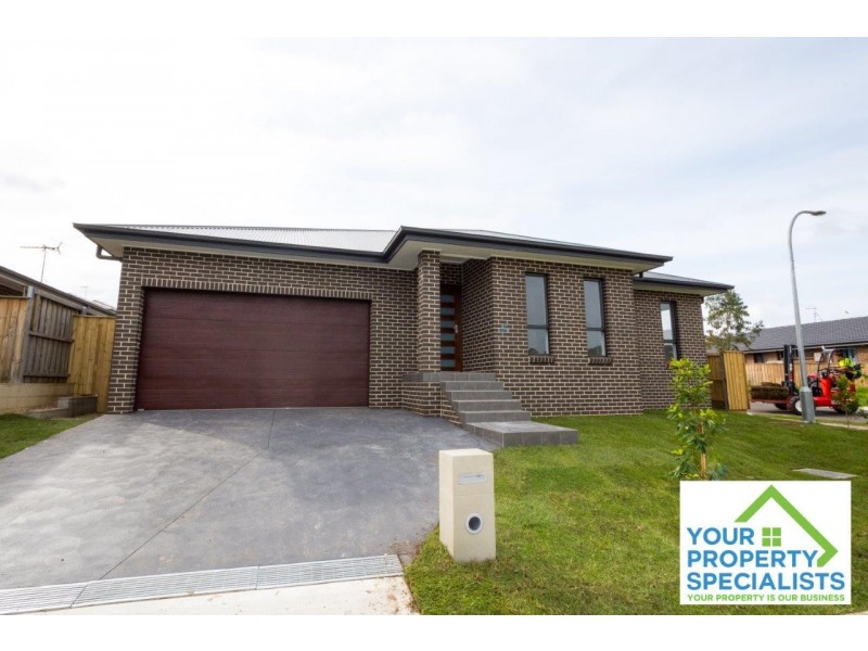 2 Cartwright Crescent, Airds NSW 2560
