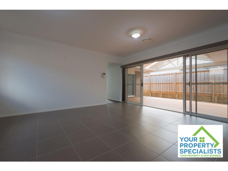 25 Faverolle Drive, Spring Farm NSW 2570