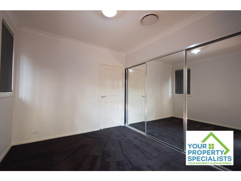 25 Faverolle Drive, Spring Farm NSW 2570