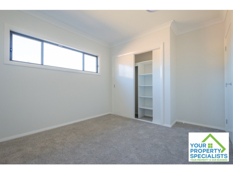 7B Lowndes Drive, Oran Park NSW 2570