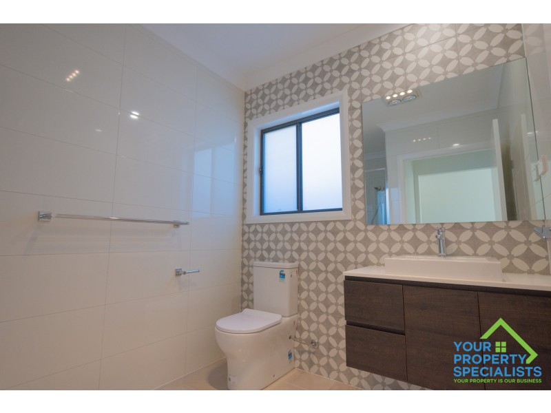 7B Lowndes Drive, Oran Park NSW 2570