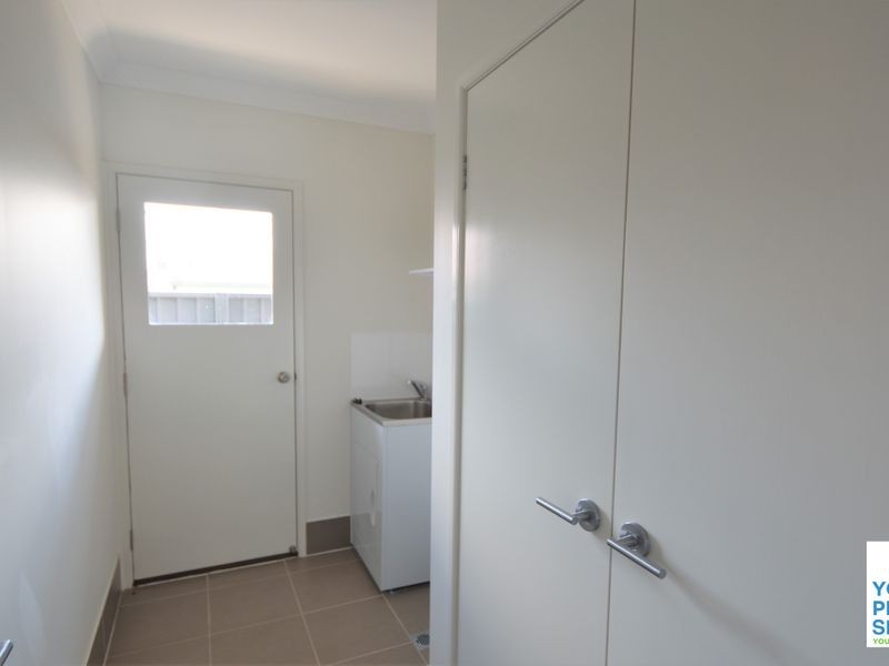 19 Lawrence Street, Oran Park NSW 2570